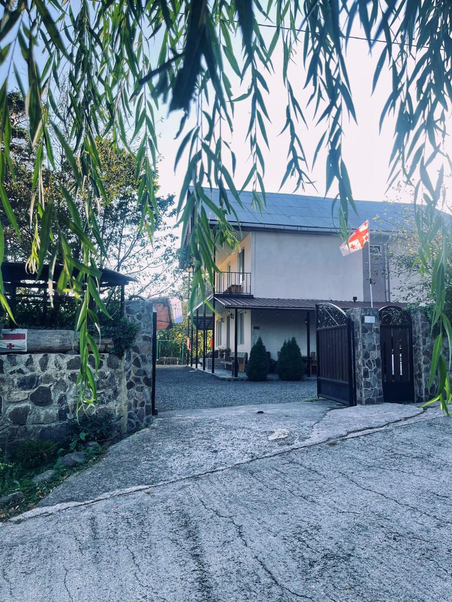 Guest House On Meskheti 보르조미 외부 사진
